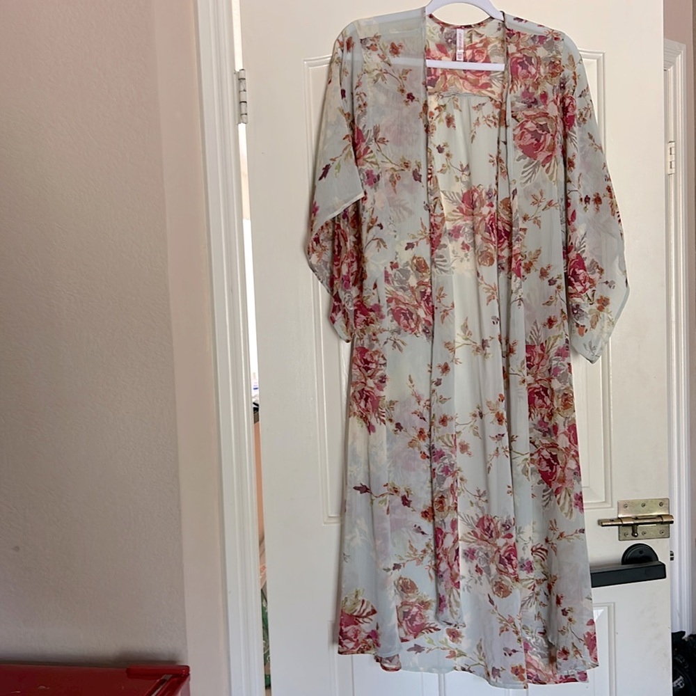 !!!! Xhileration Sheer Floral Shall